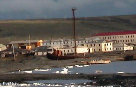 с этой баржи сделан снимок моржей